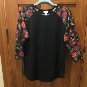 LuLaRoe Randy, size Large, Black, flowered sleeve
